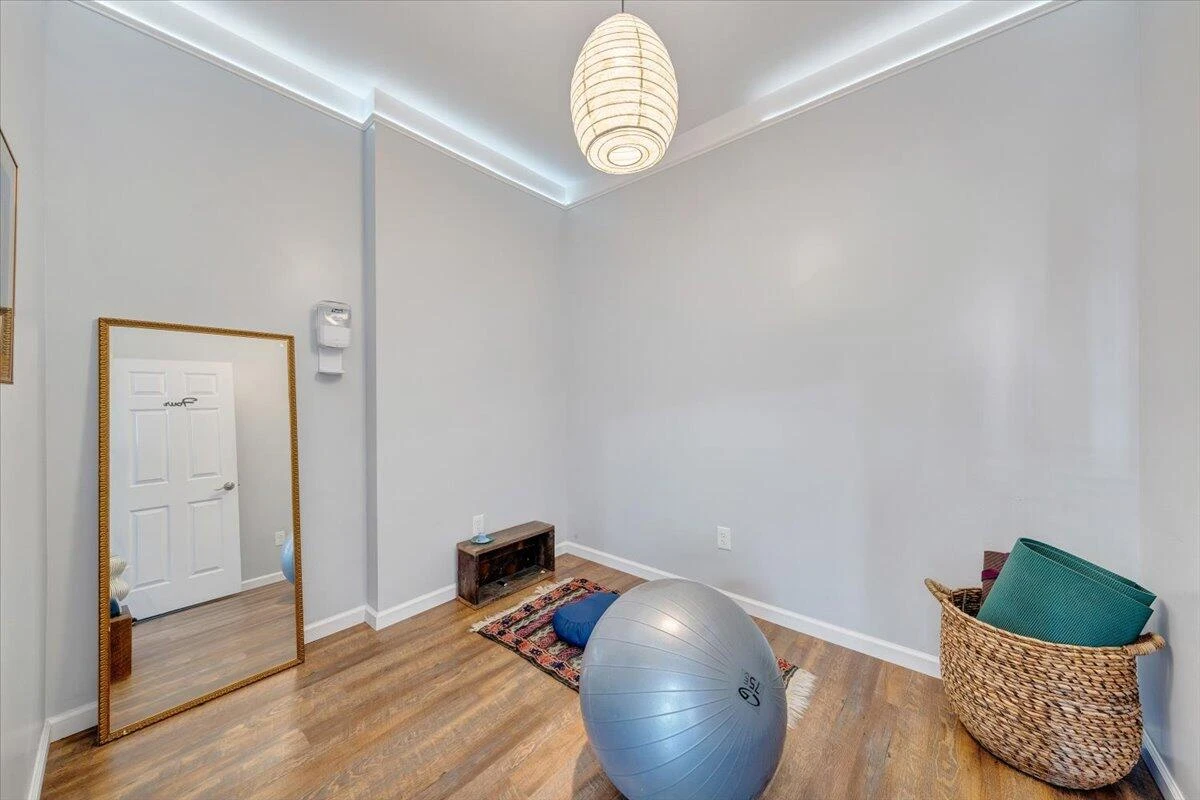 708 5Th ST SW - Photo 28