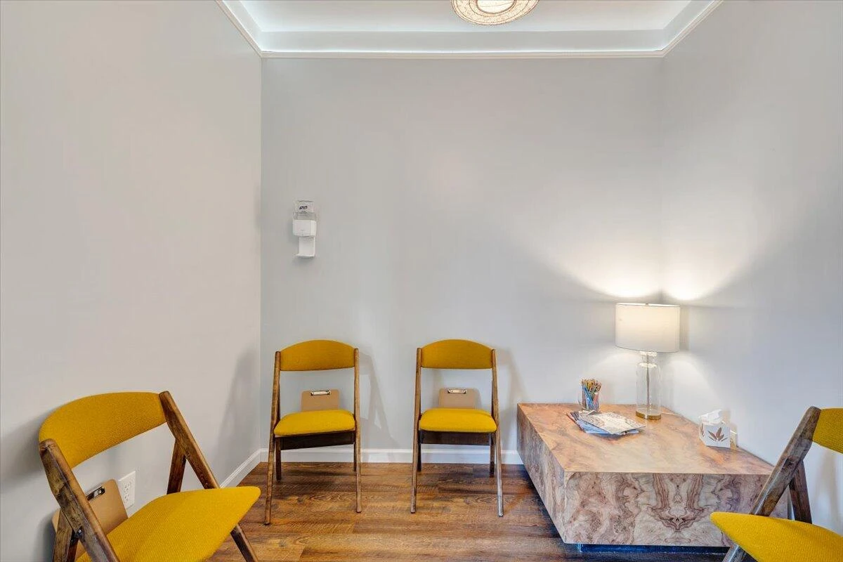 708 5Th ST SW - Photo 37