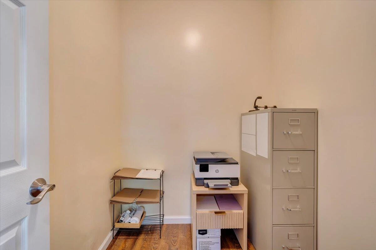 708 5Th ST SW - Photo 39