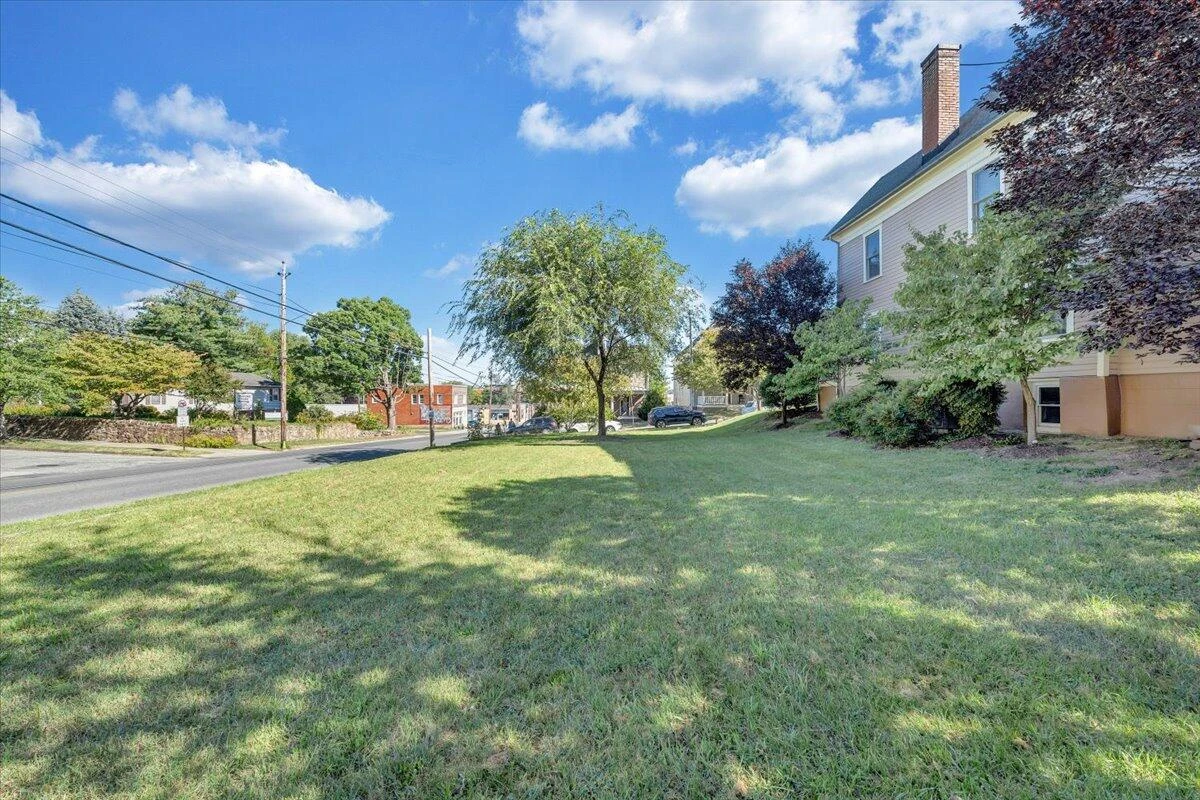 708 5Th ST SW - Photo 9