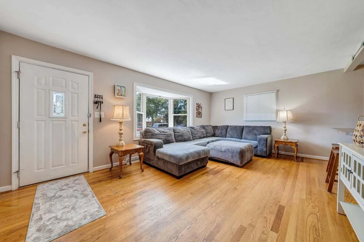 6359 Greenway DR - Photo 8