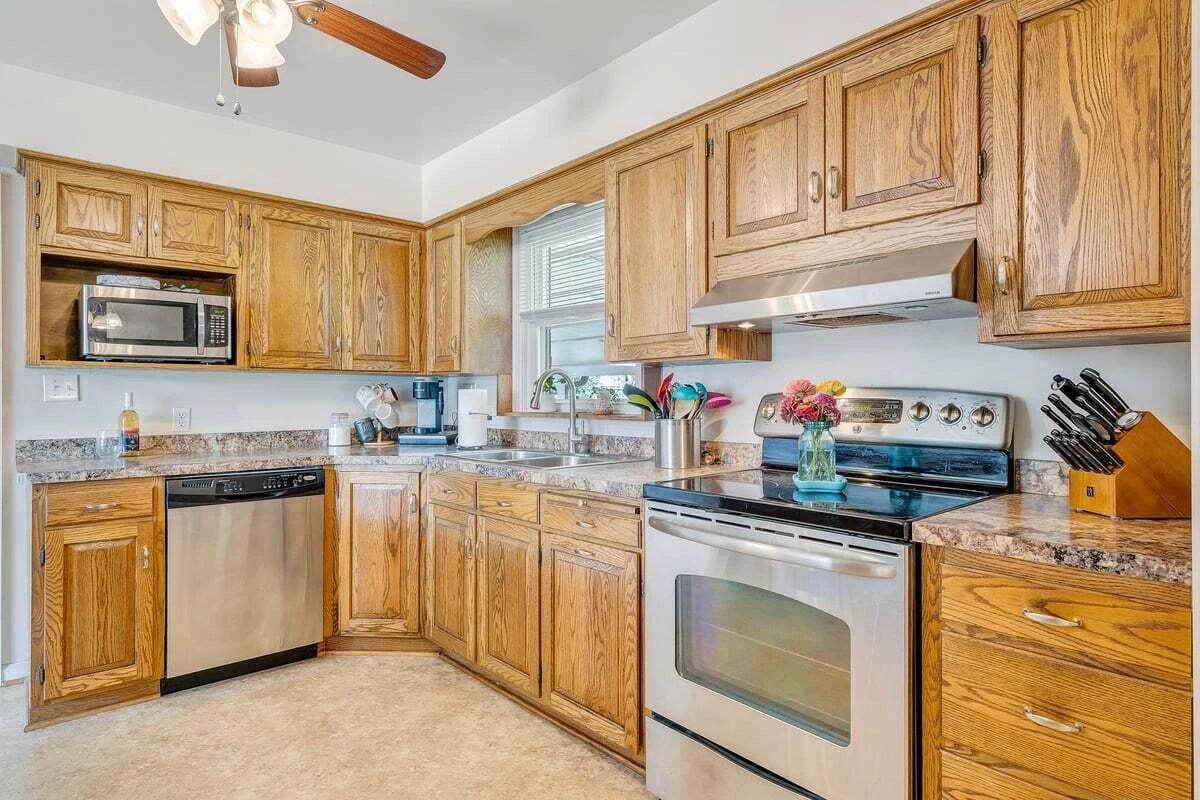 6359 Greenway DR - Photo 10