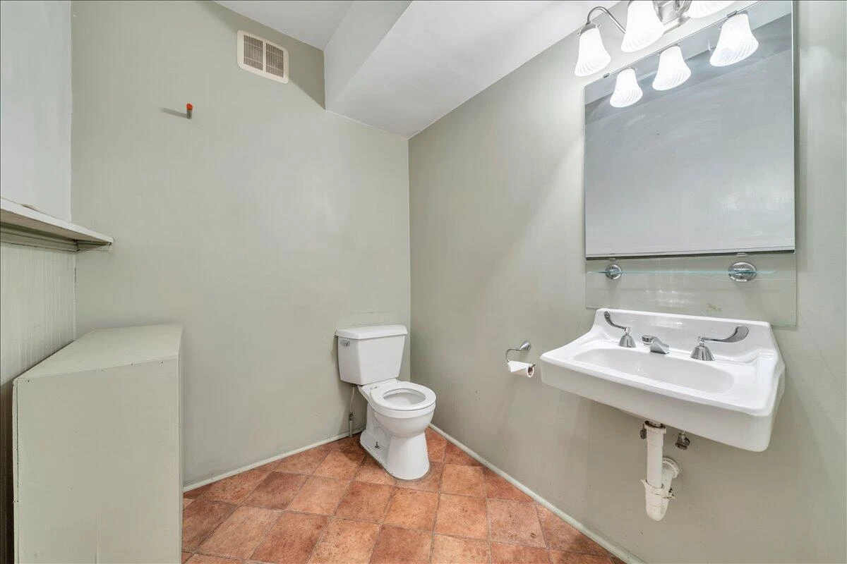 429 Elm AVE SW - Photo 28