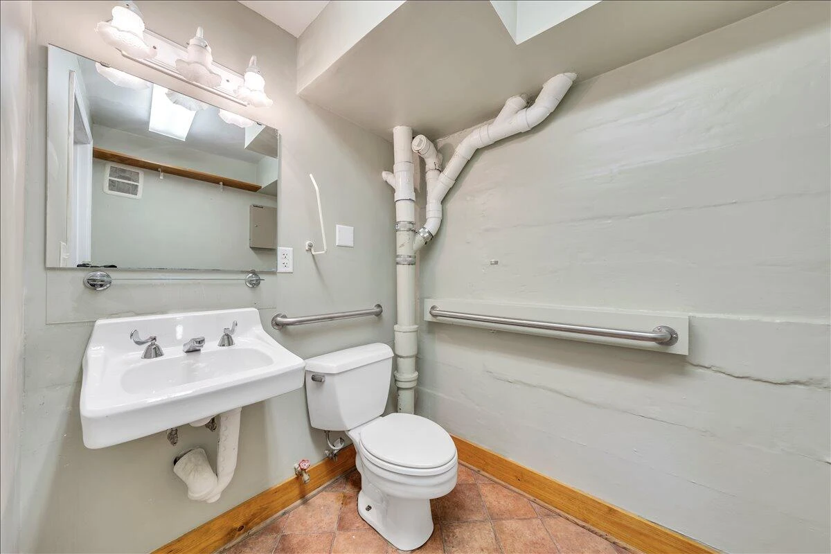 429 Elm AVE SW - Photo 39
