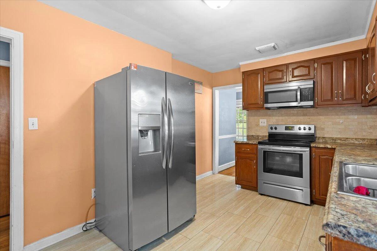1019 Silverwood RD NW - Photo 14