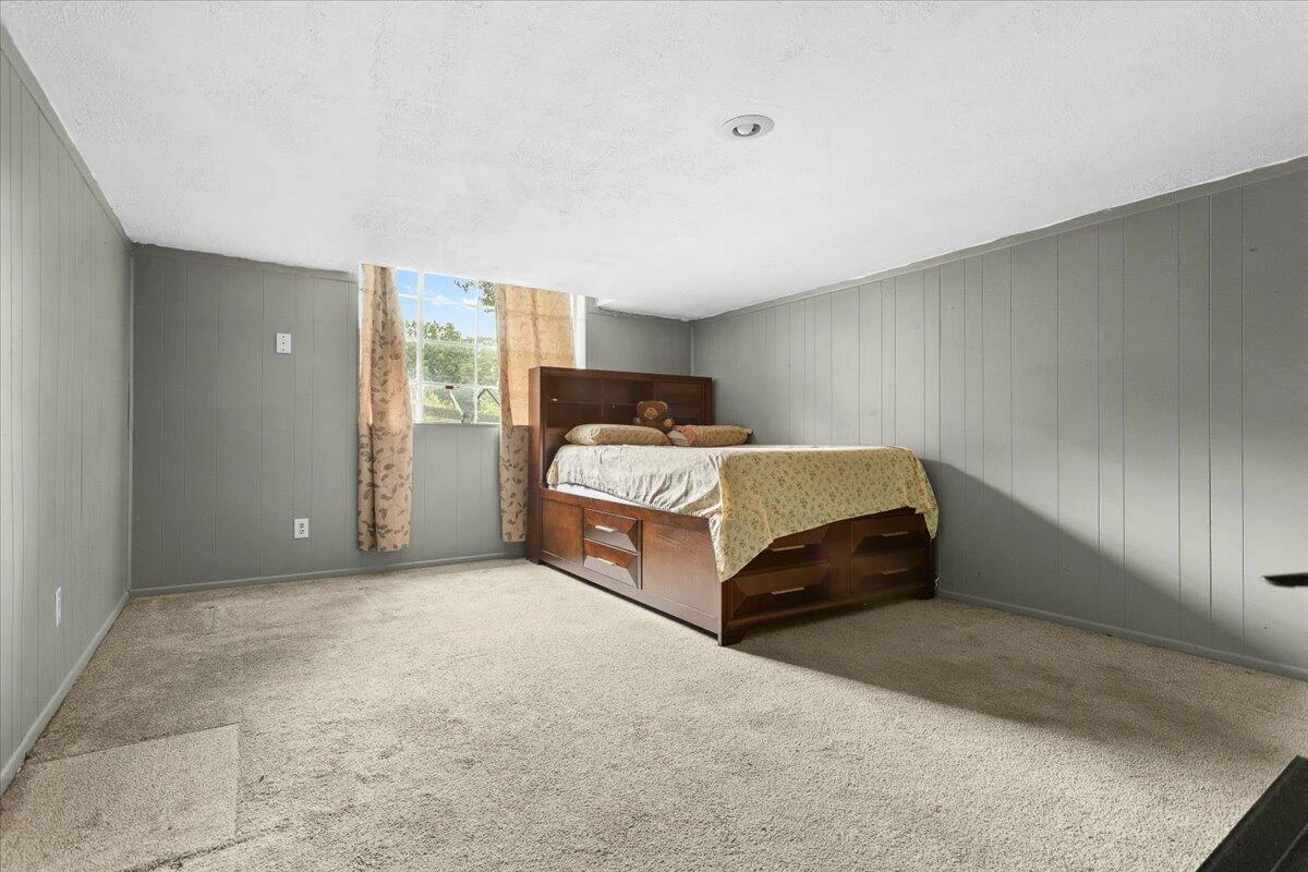 1019 Silverwood RD NW - Photo 28