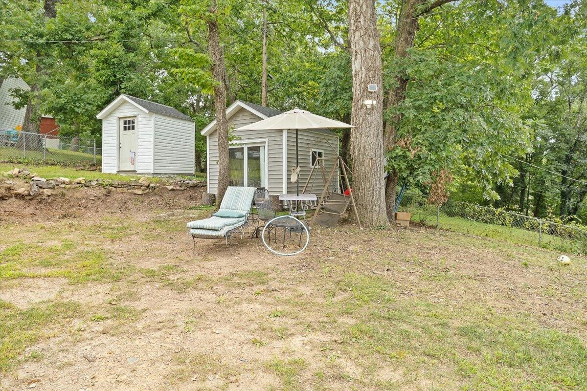 1019 Silverwood RD NW - Photo 31