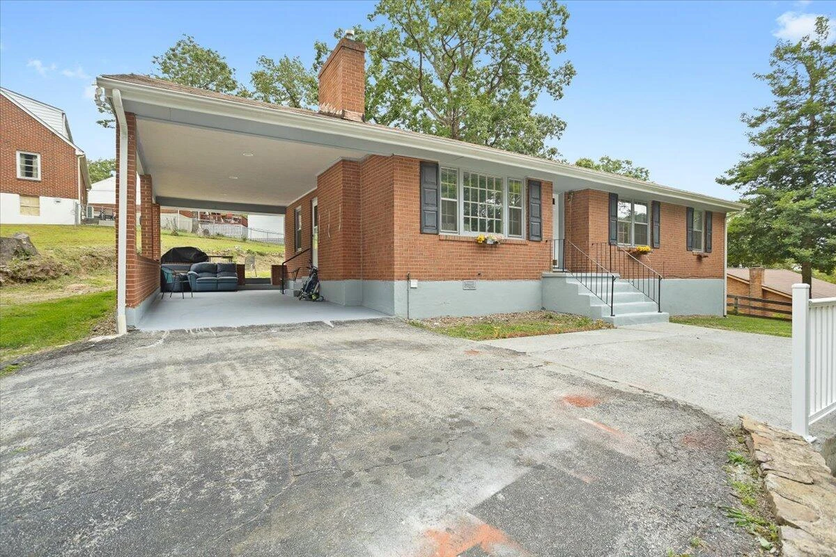 1019 Silverwood RD NW - Photo 34