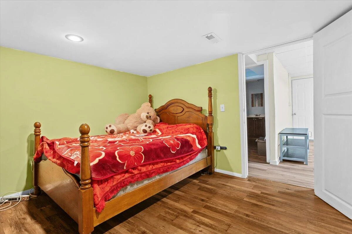 1019 Silverwood RD NW - Photo 6