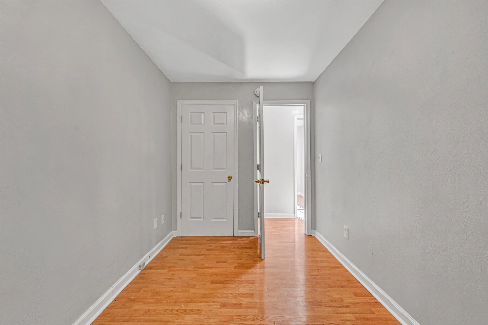 1130 Van Buren ST NW - Photo 16