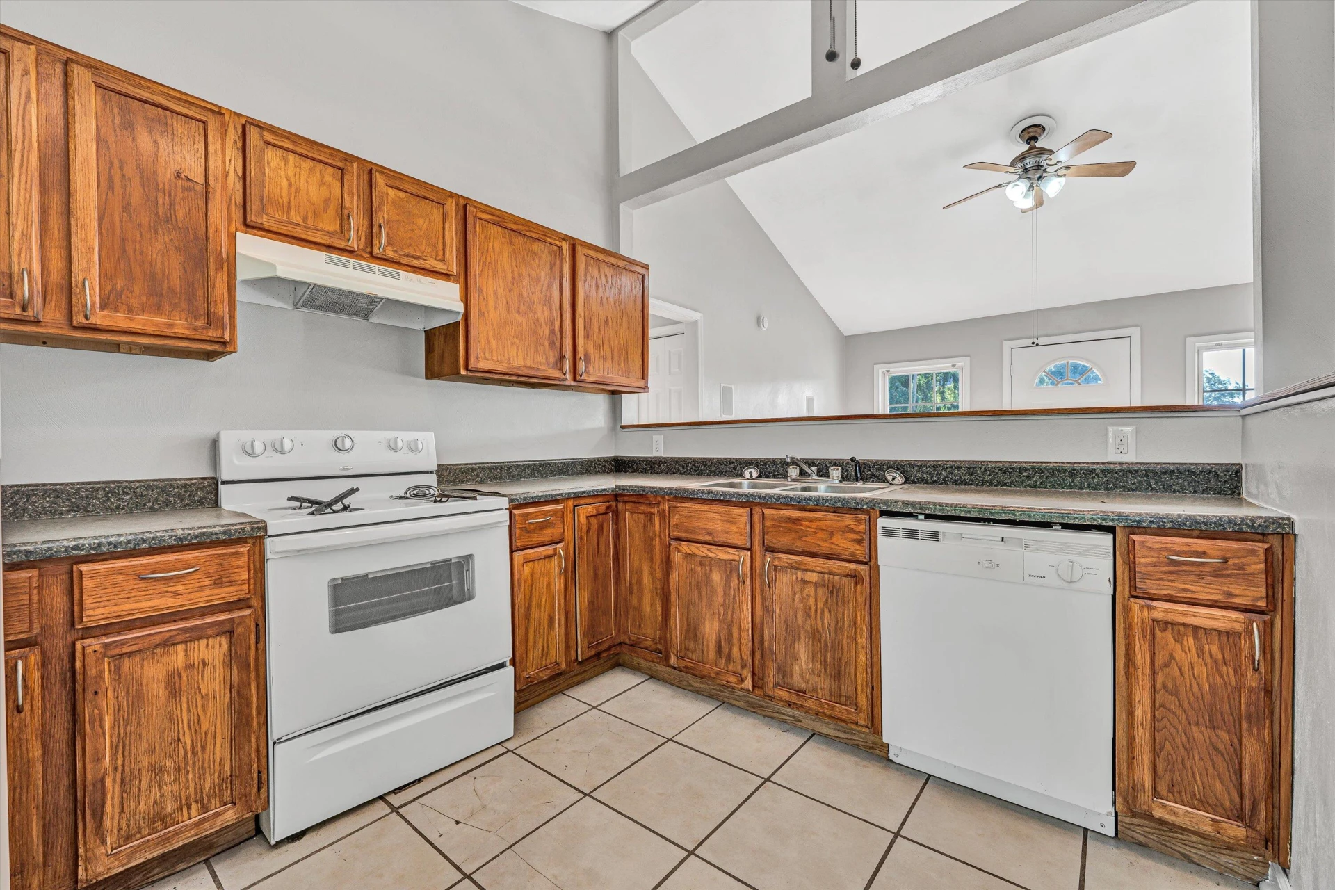 1130 Van Buren ST NW - Photo 6