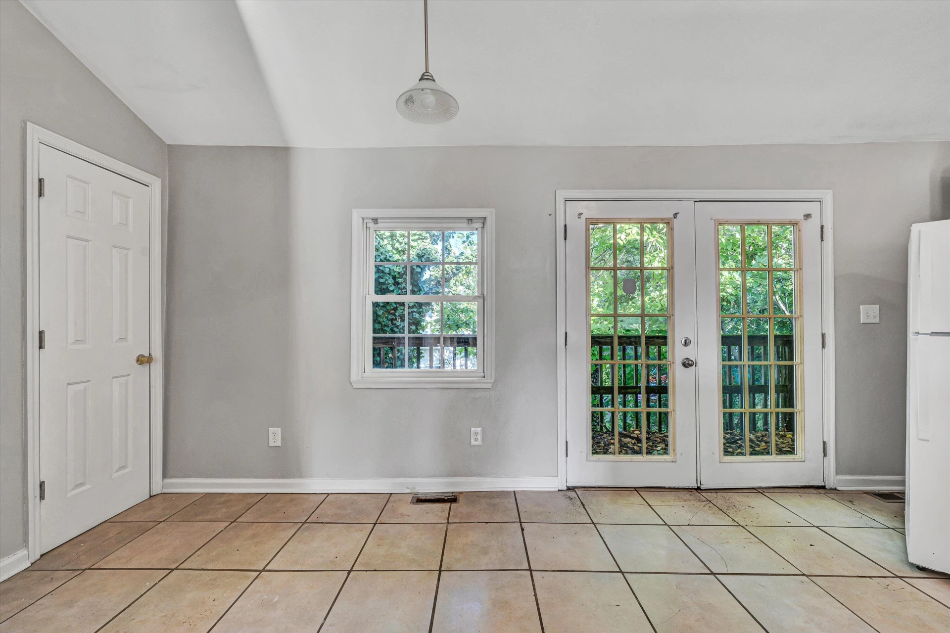 1130 Van Buren ST NW - Photo 8