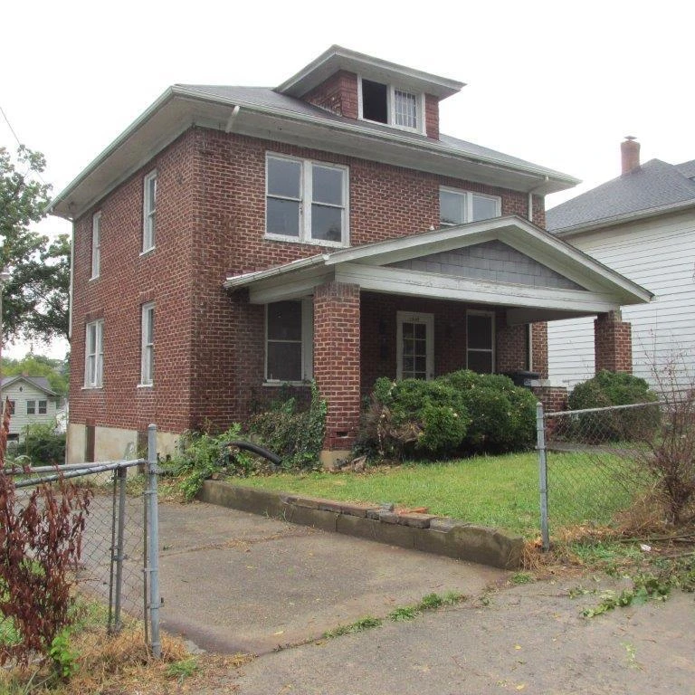 1302 Hanover AVE NW