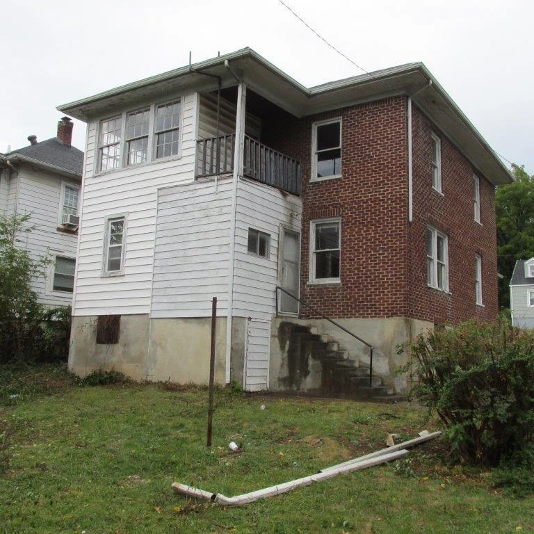 1302 Hanover AVE NW - Photo 4