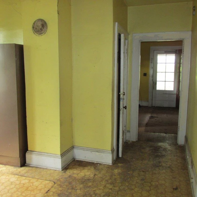 1302 Hanover AVE NW - Photo 9