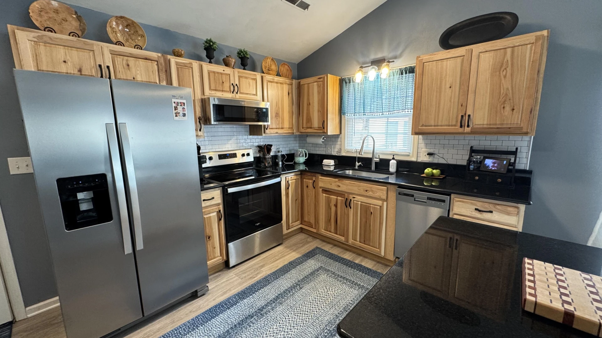 2917 Elderwood RD - Photo 3