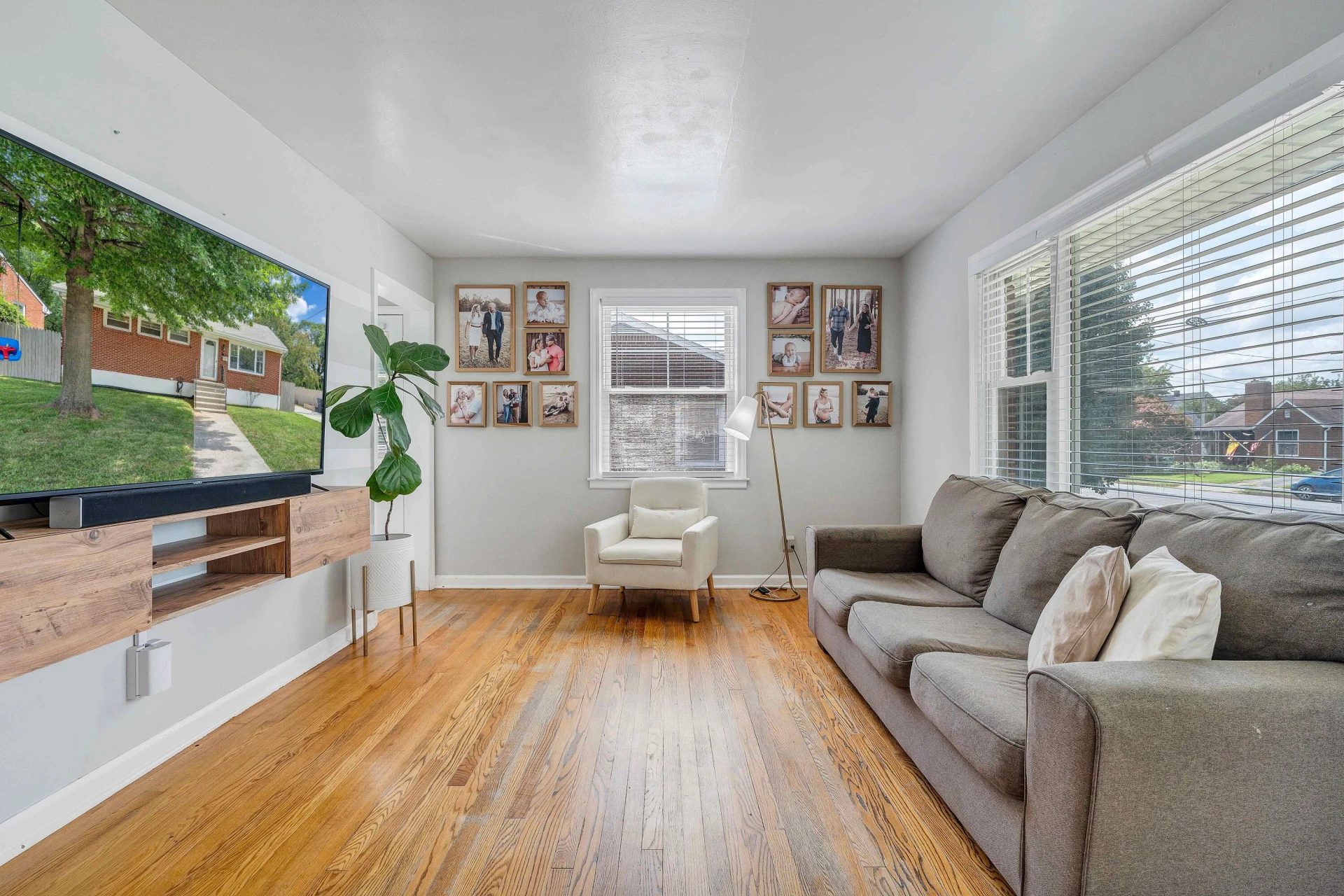2817 Bradley ST NE - Photo 11