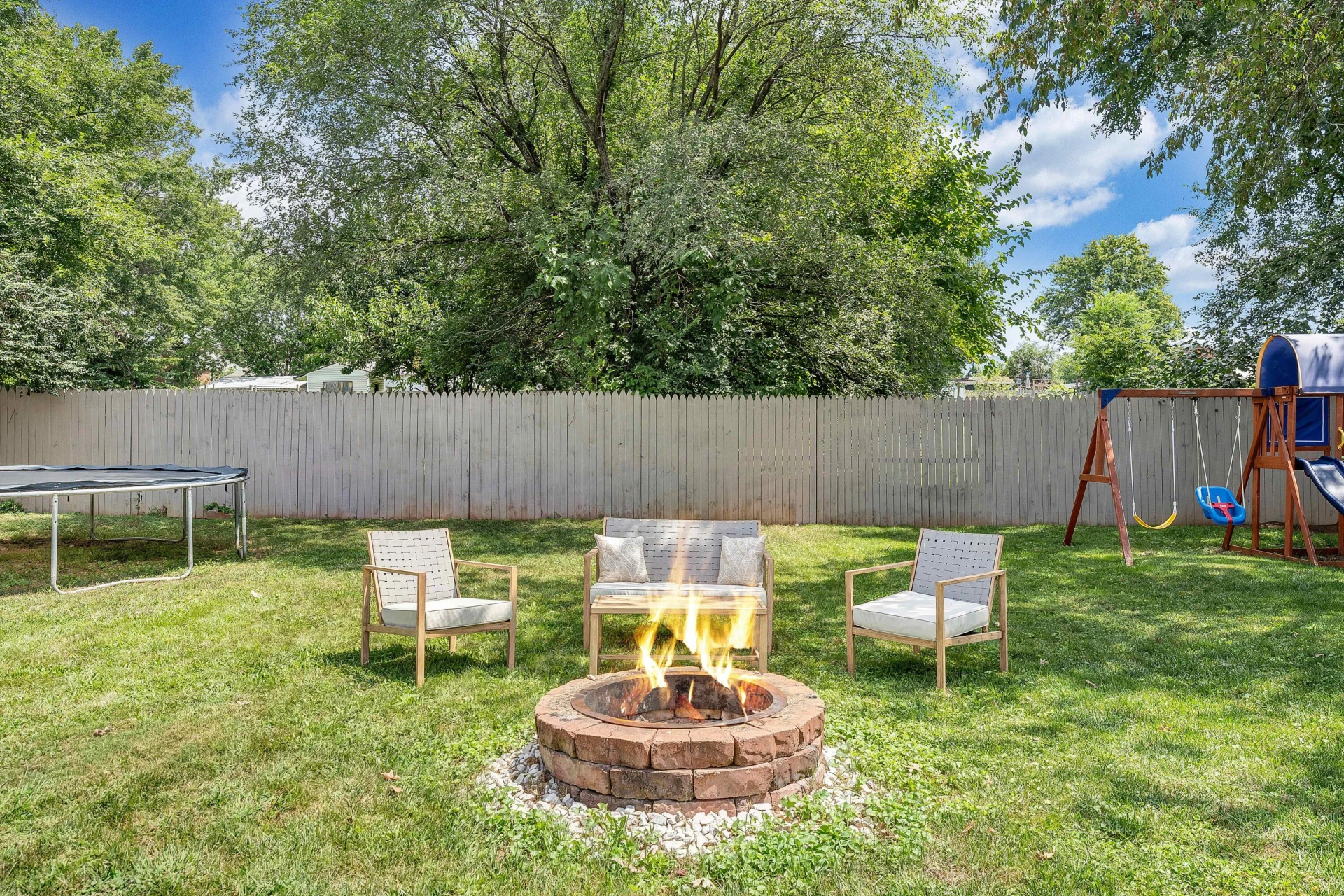 2817 Bradley ST NE - Photo 25