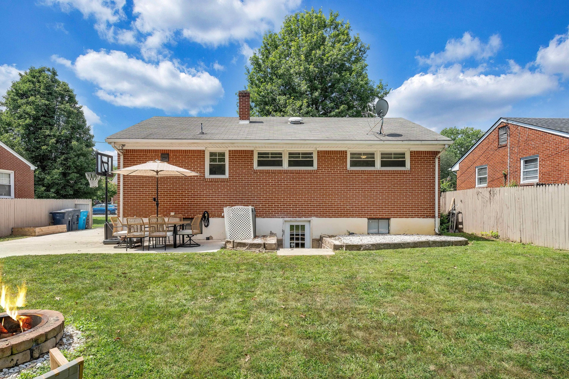 2817 Bradley ST NE - Photo 29