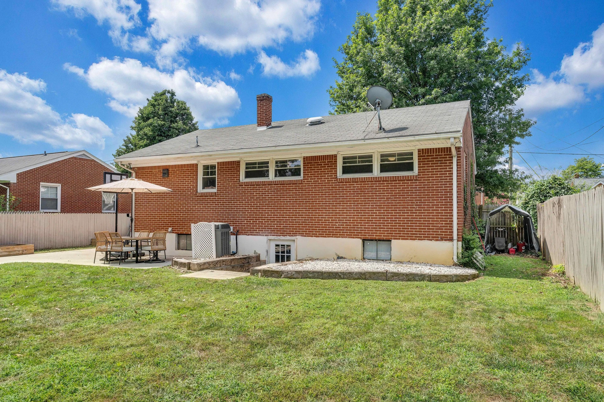 2817 Bradley ST NE - Photo 30