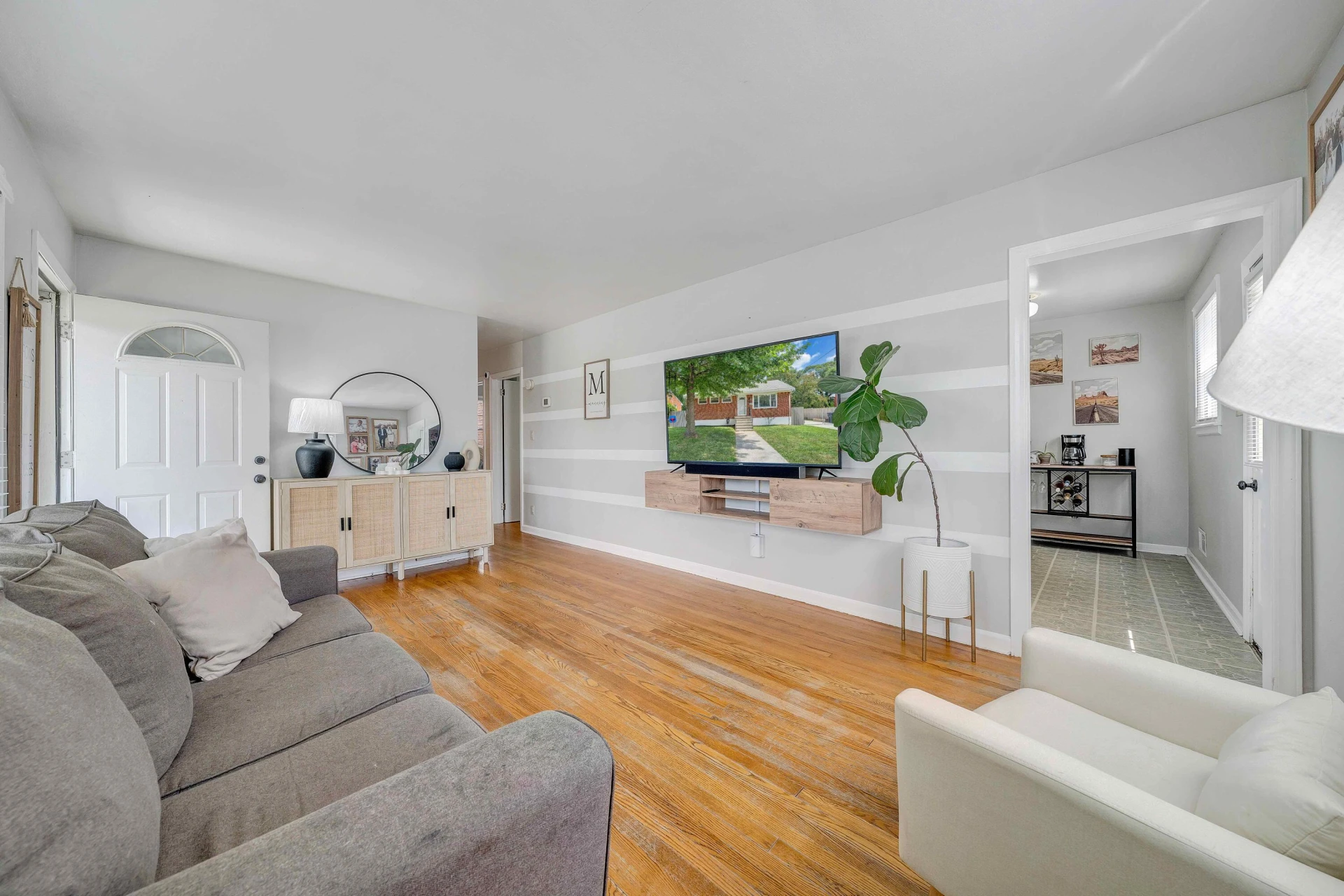 2817 Bradley ST NE - Photo 8