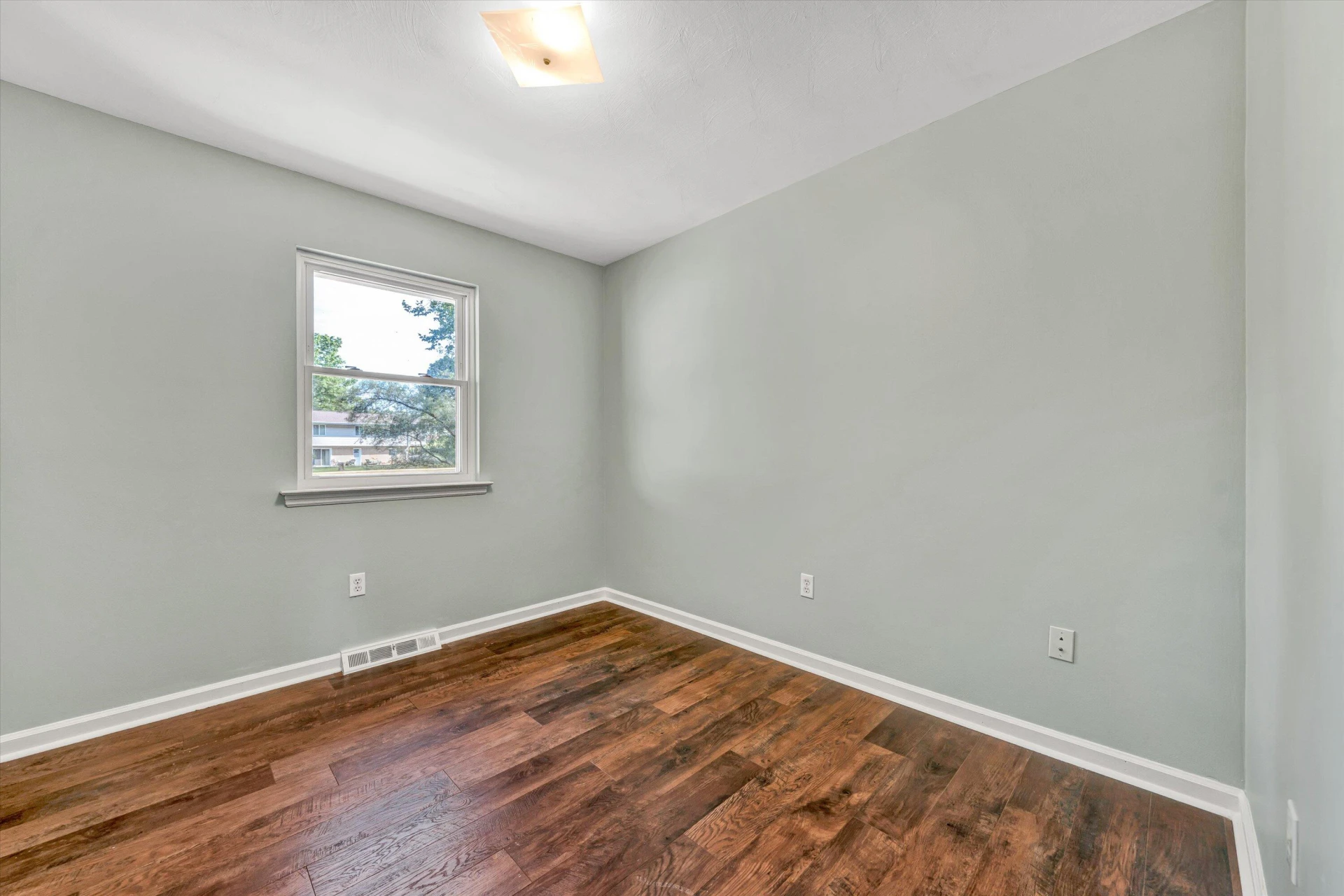 845 Pinewood DR NW - Photo 17