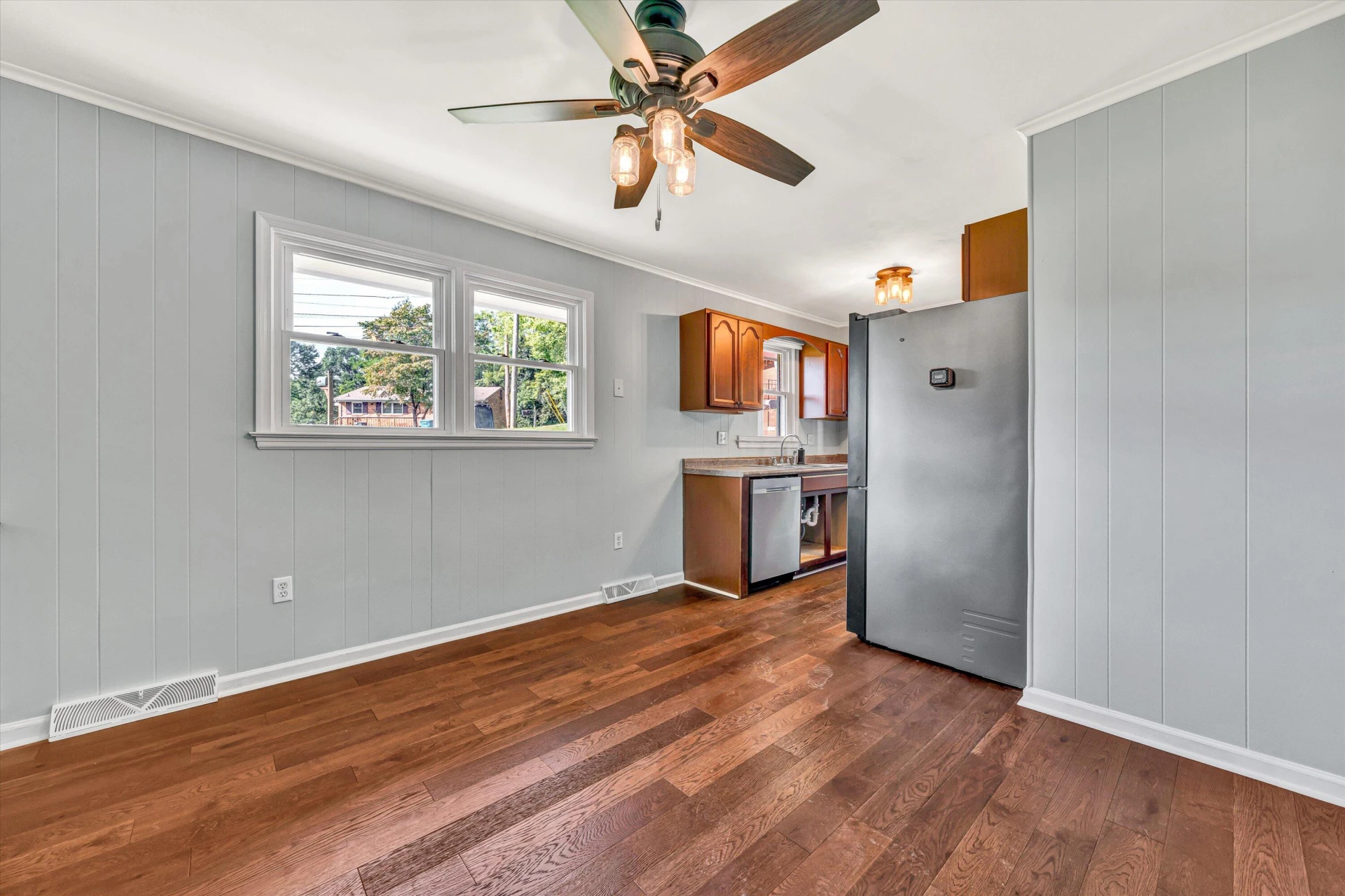 845 Pinewood DR NW - Photo 8