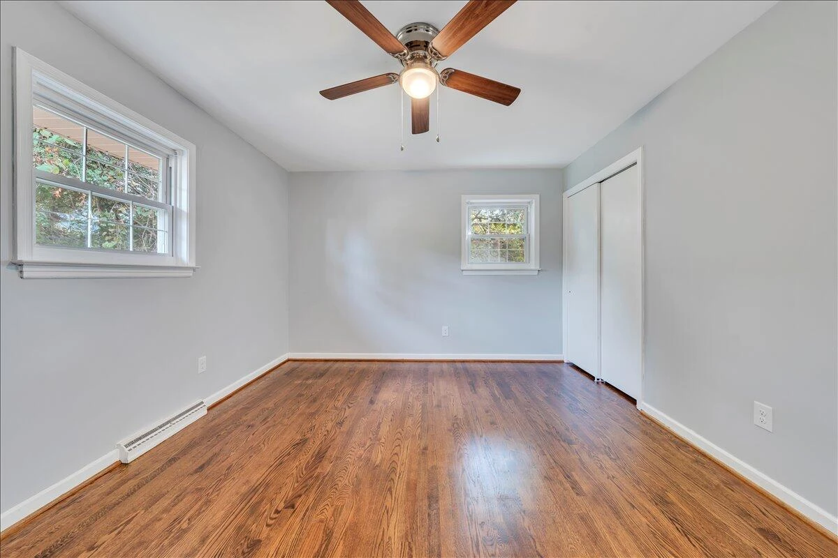 5327 Meadowcrest ST - Photo 14