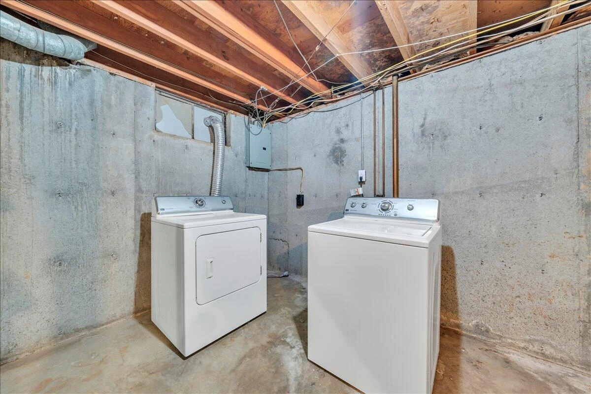 5327 Meadowcrest ST - Photo 18