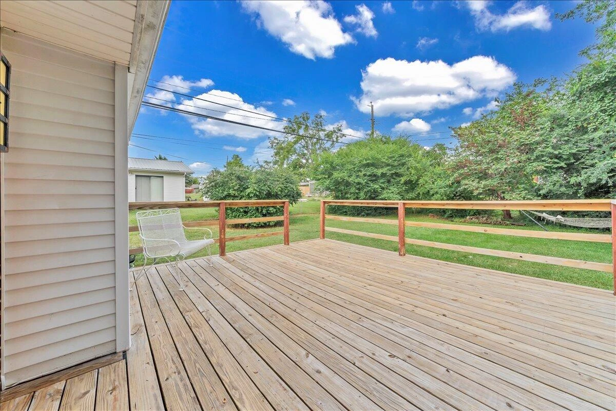 5327 Meadowcrest ST - Photo 21