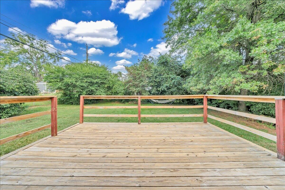 5327 Meadowcrest ST - Photo 22