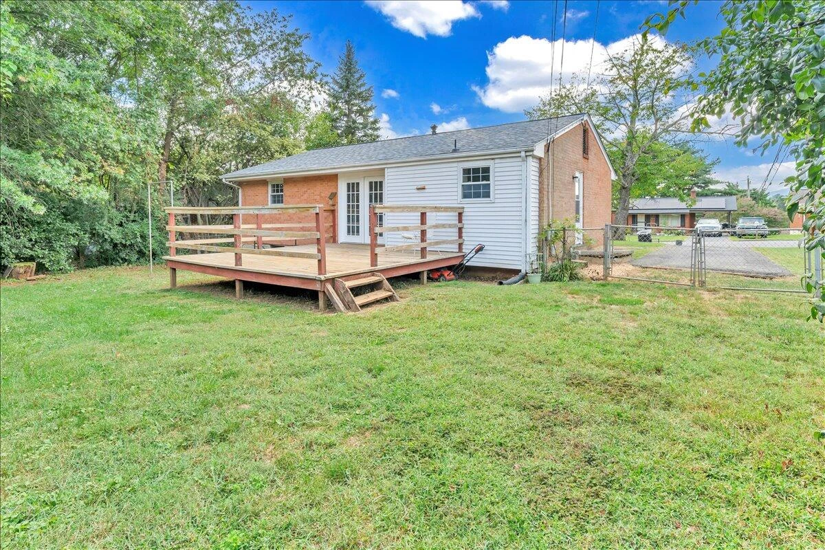 5327 Meadowcrest ST - Photo 29