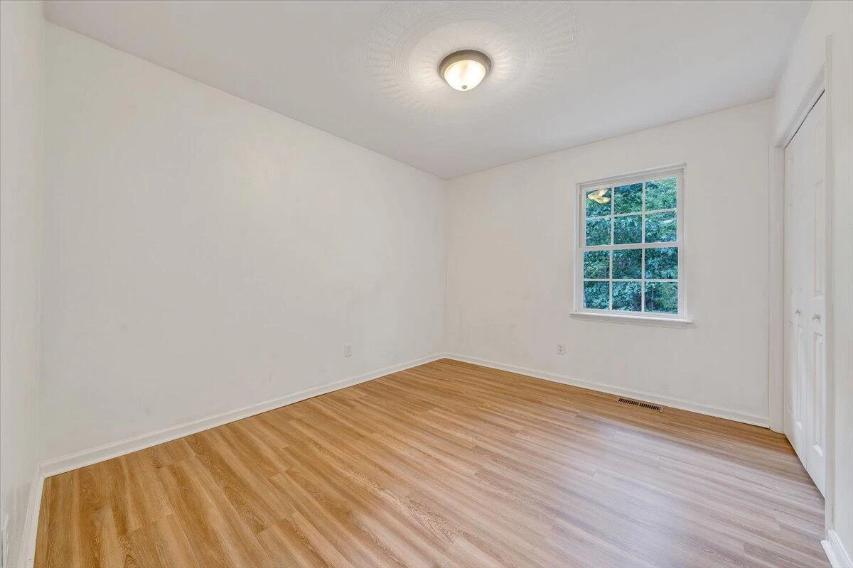 1185 Virginia Woods DR - Photo 15