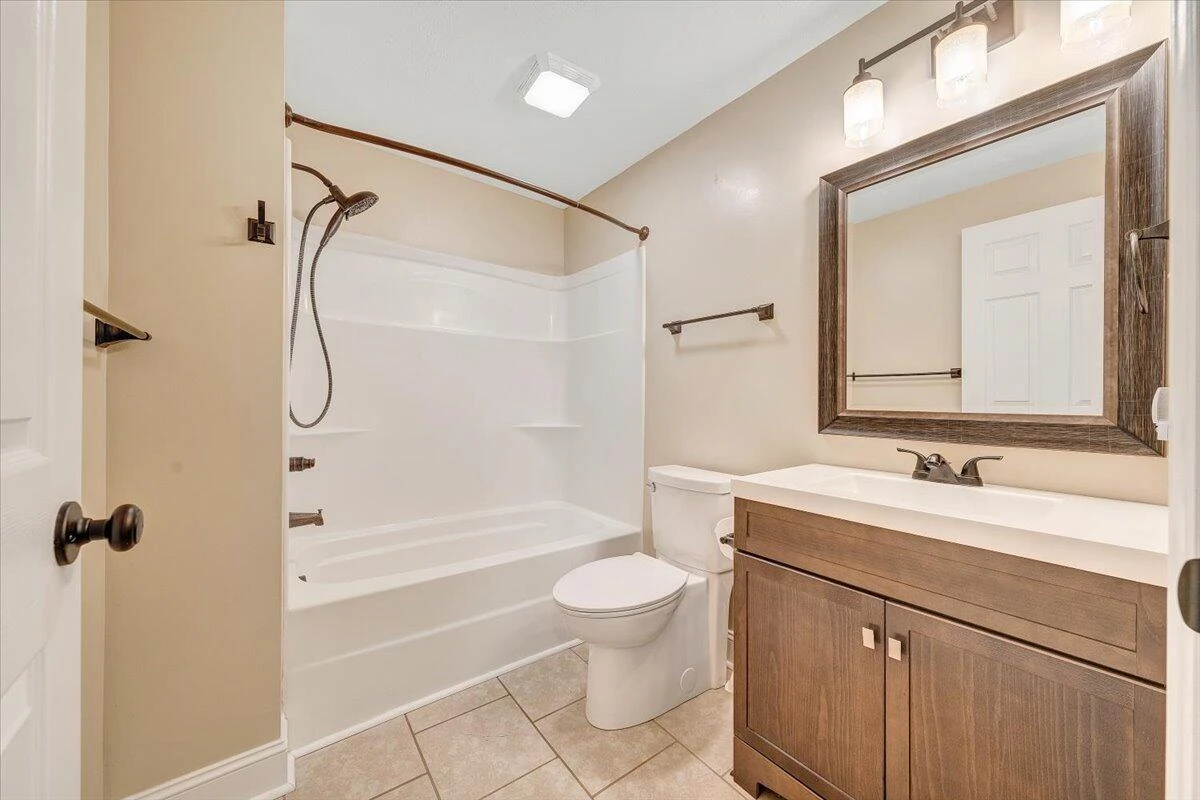1185 Virginia Woods DR - Photo 19