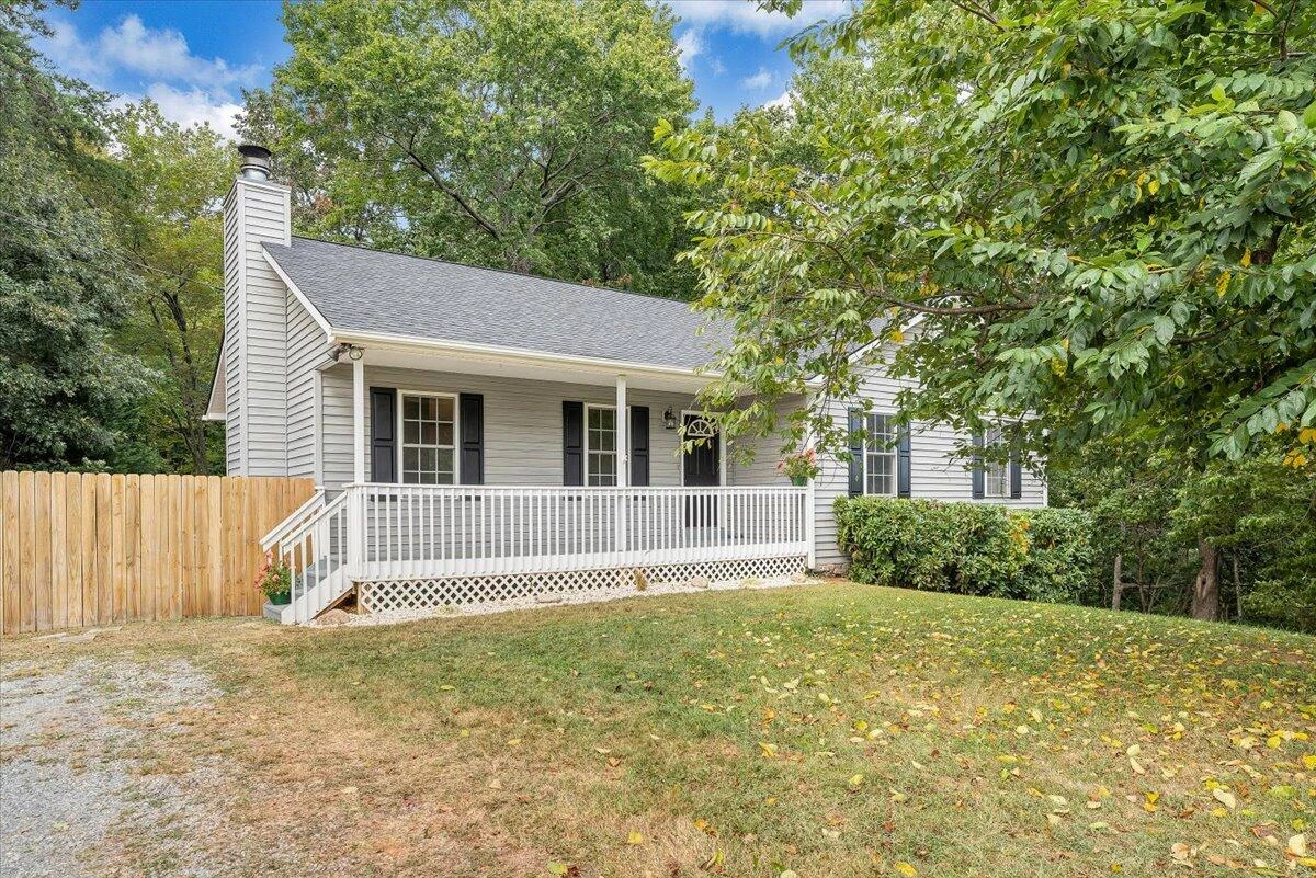 1185 Virginia Woods DR - Photo 3