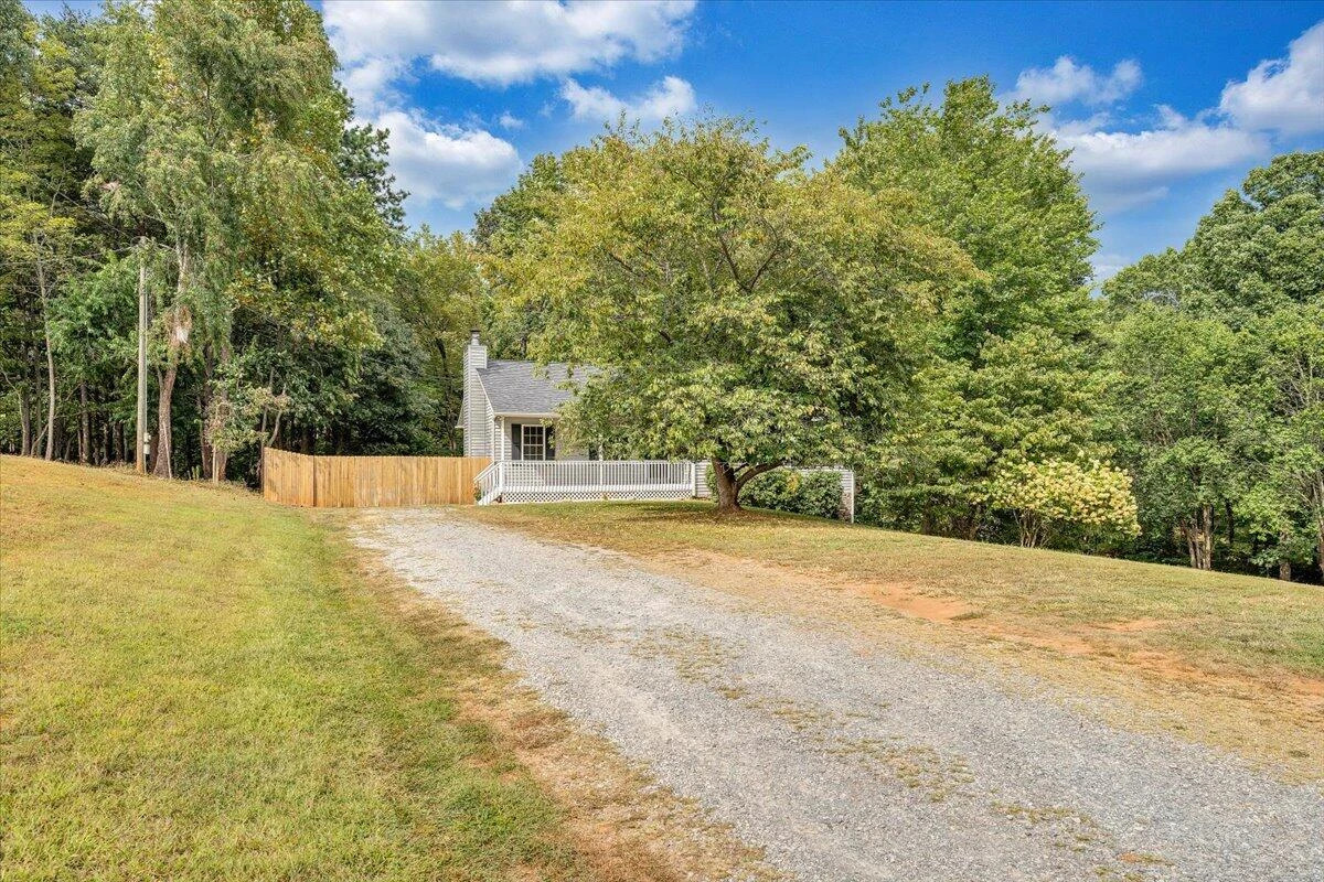 1185 Virginia Woods DR - Photo 36