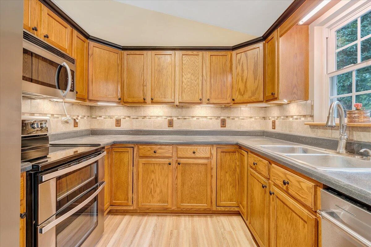 1185 Virginia Woods DR - Photo 6