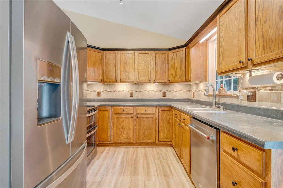 1185 Virginia Woods DR - Photo 7