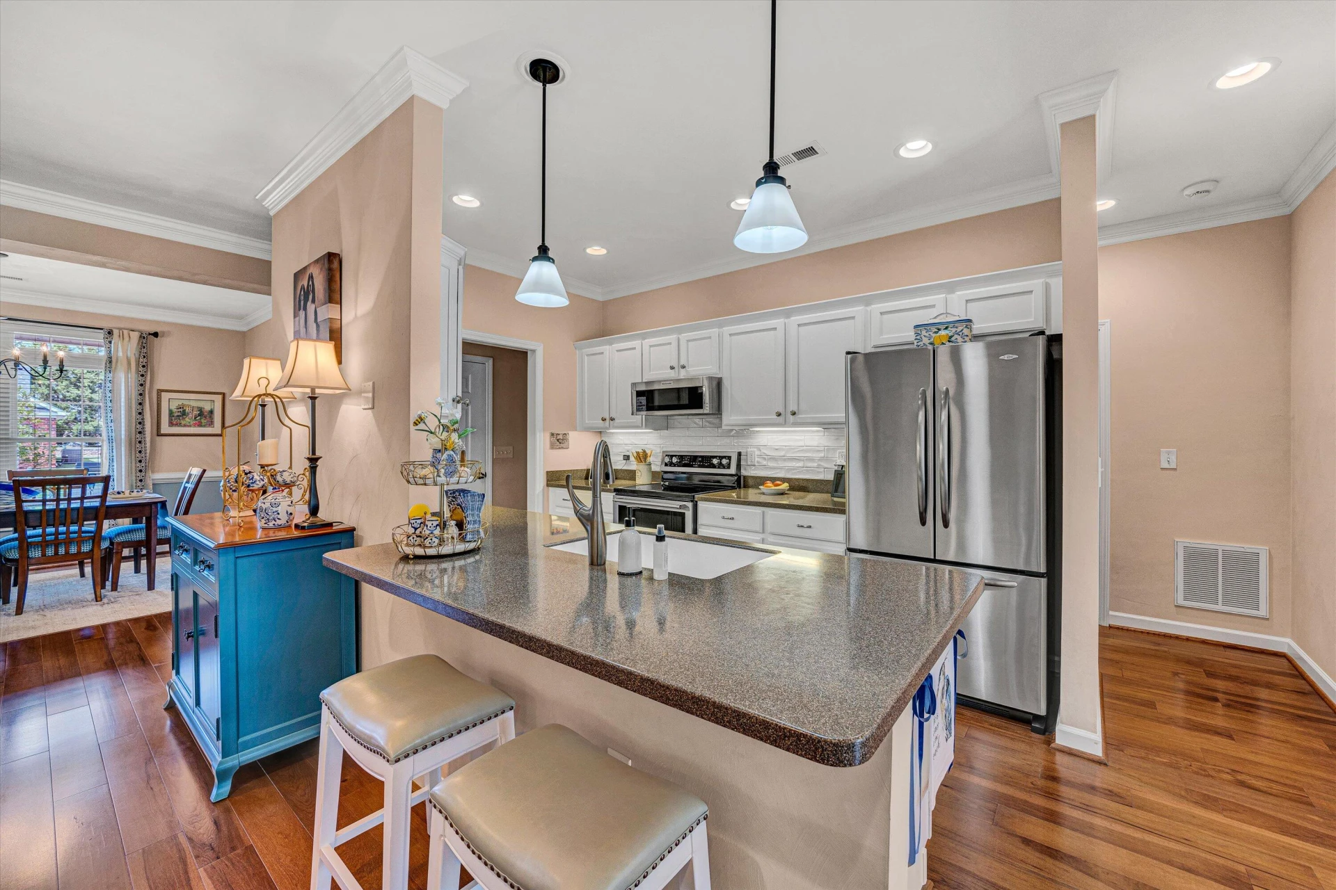 2027 River Ridge CT - Photo 12