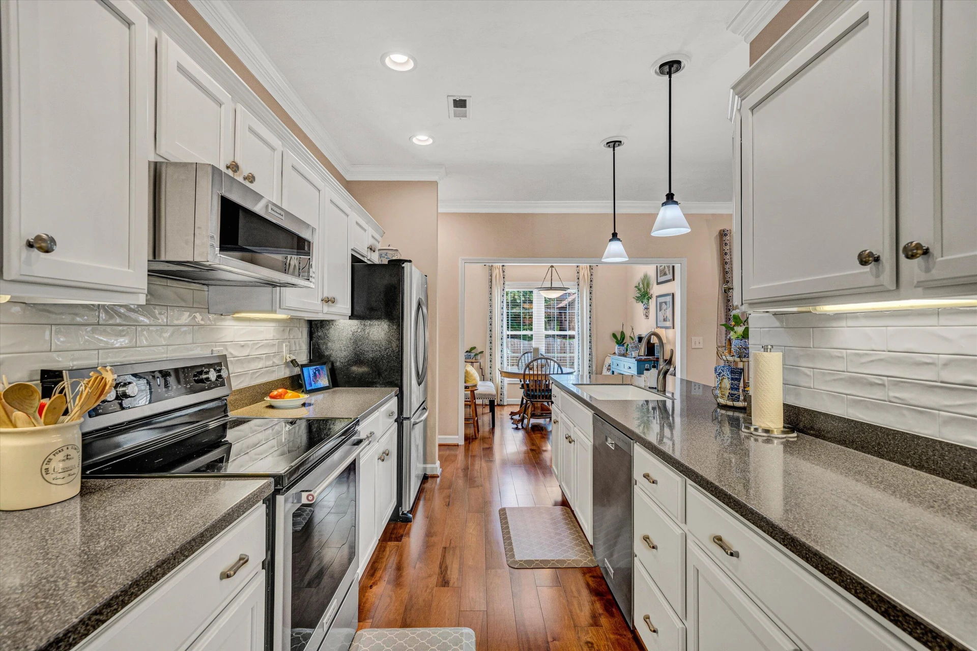 2027 River Ridge CT - Photo 14
