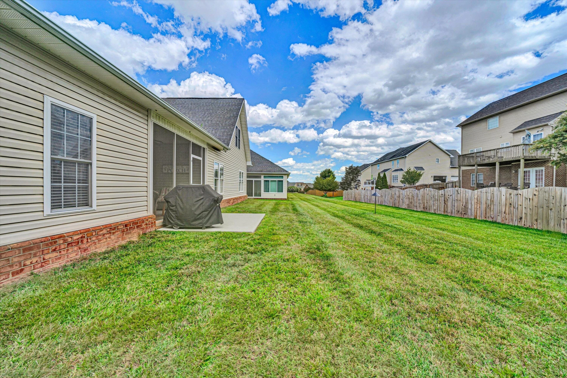 2027 River Ridge CT - Photo 39