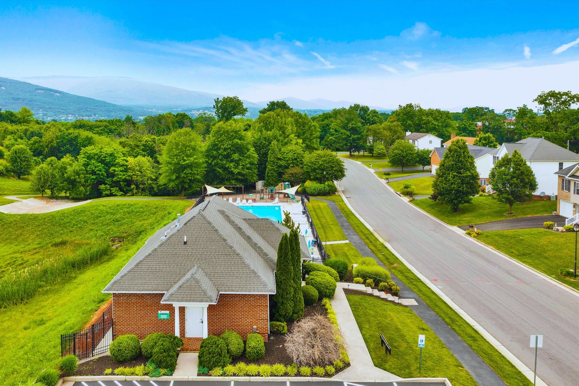 2027 River Ridge CT - Photo 45
