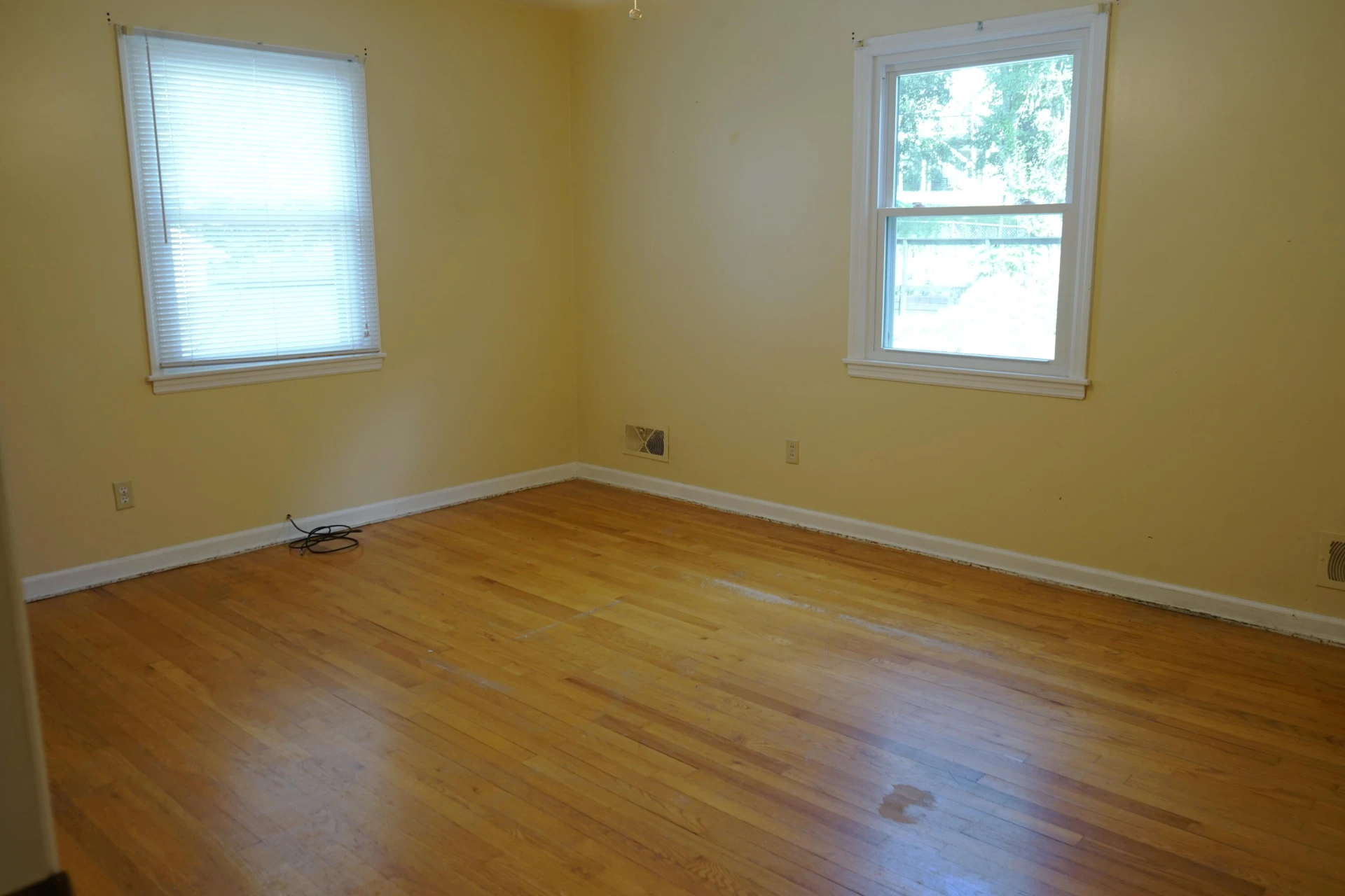 5231 Springlawn AVE - Photo 15