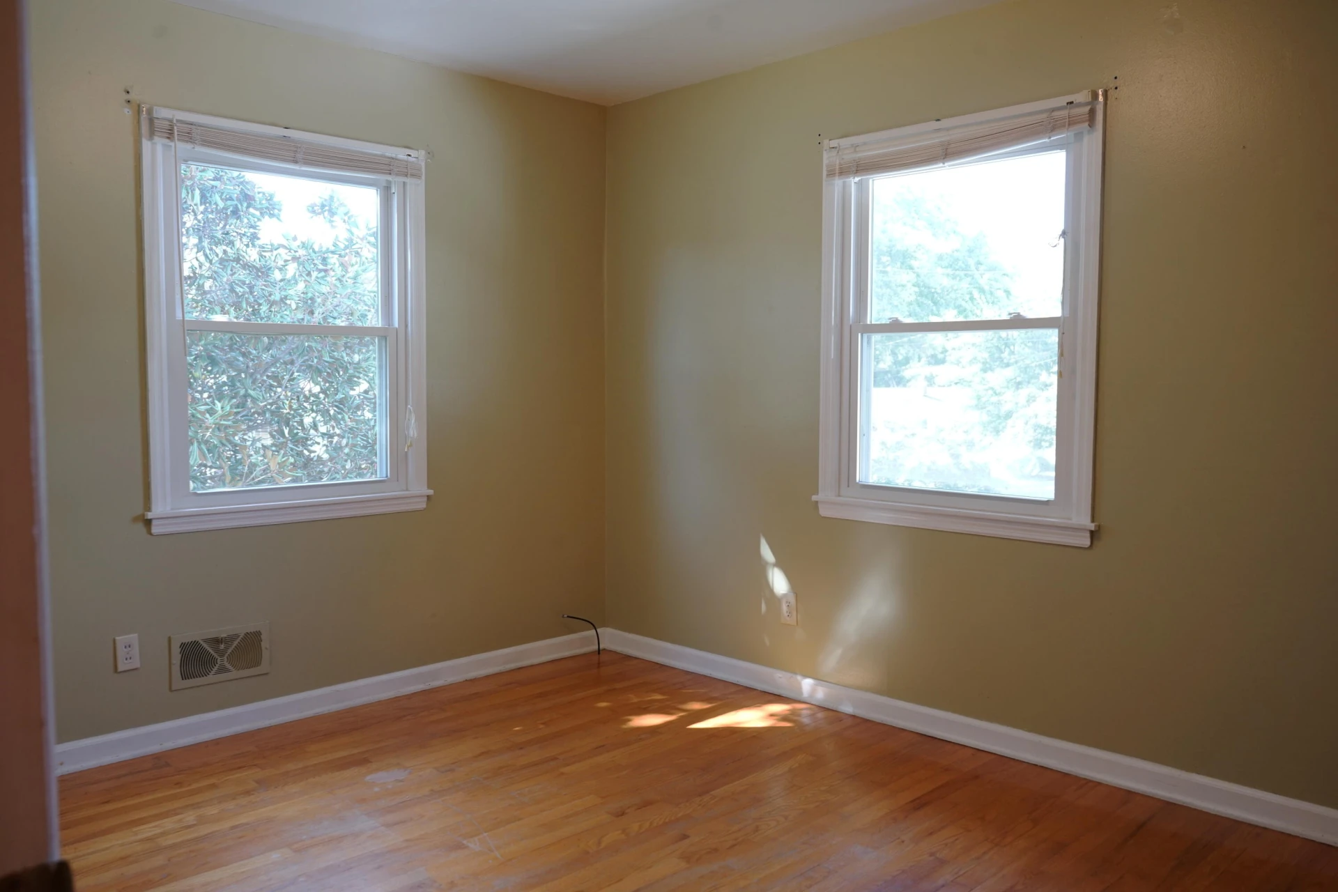5231 Springlawn AVE - Photo 21
