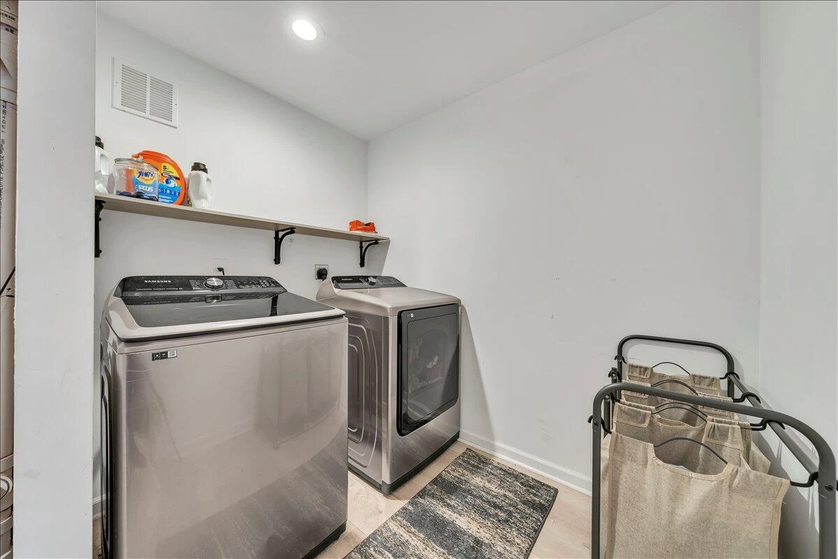 548 Old Fort RD - Photo 18