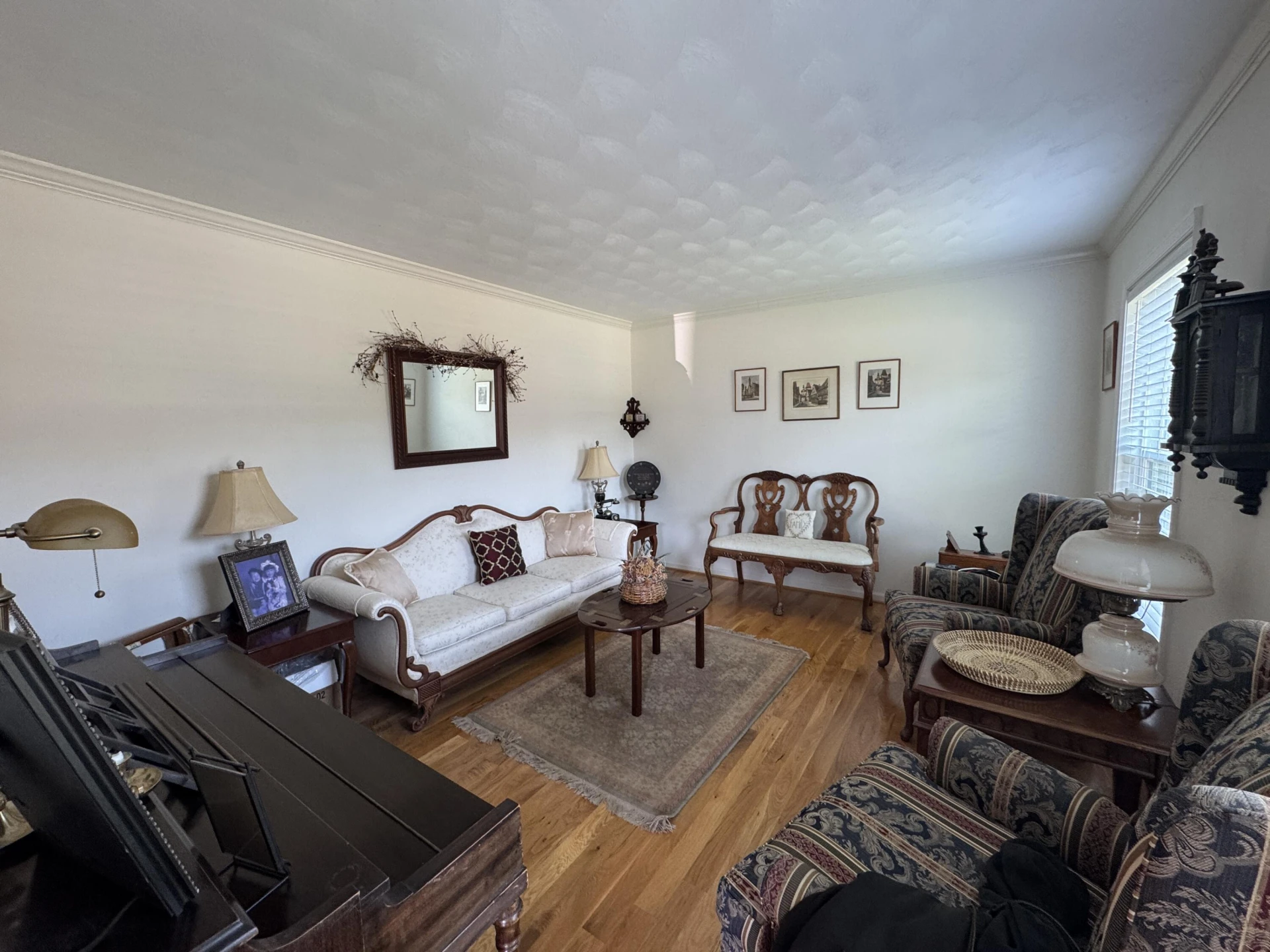 2876 Tulip LN - Photo 4