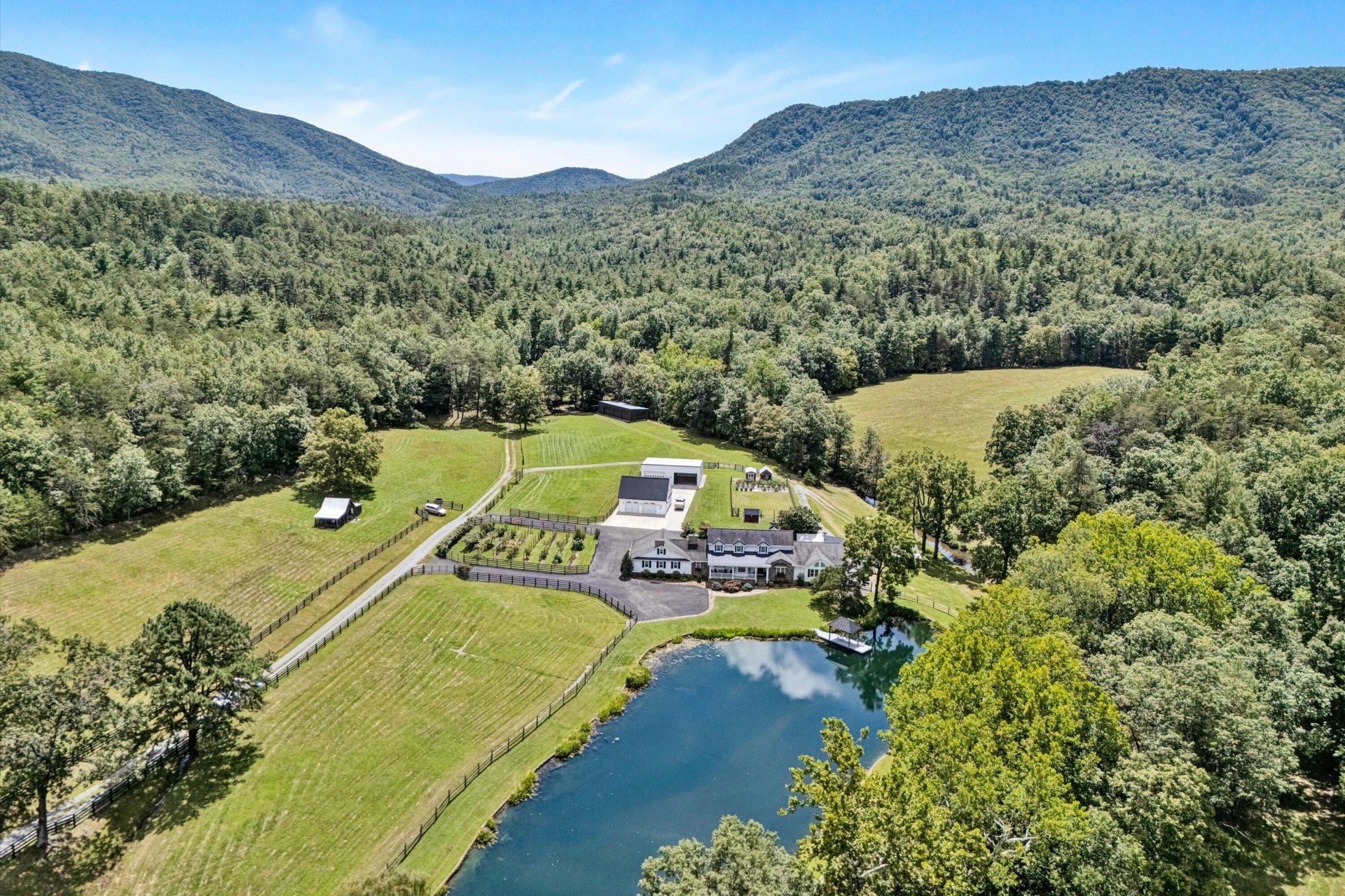 184 Abbott Valley DR - Photo 2