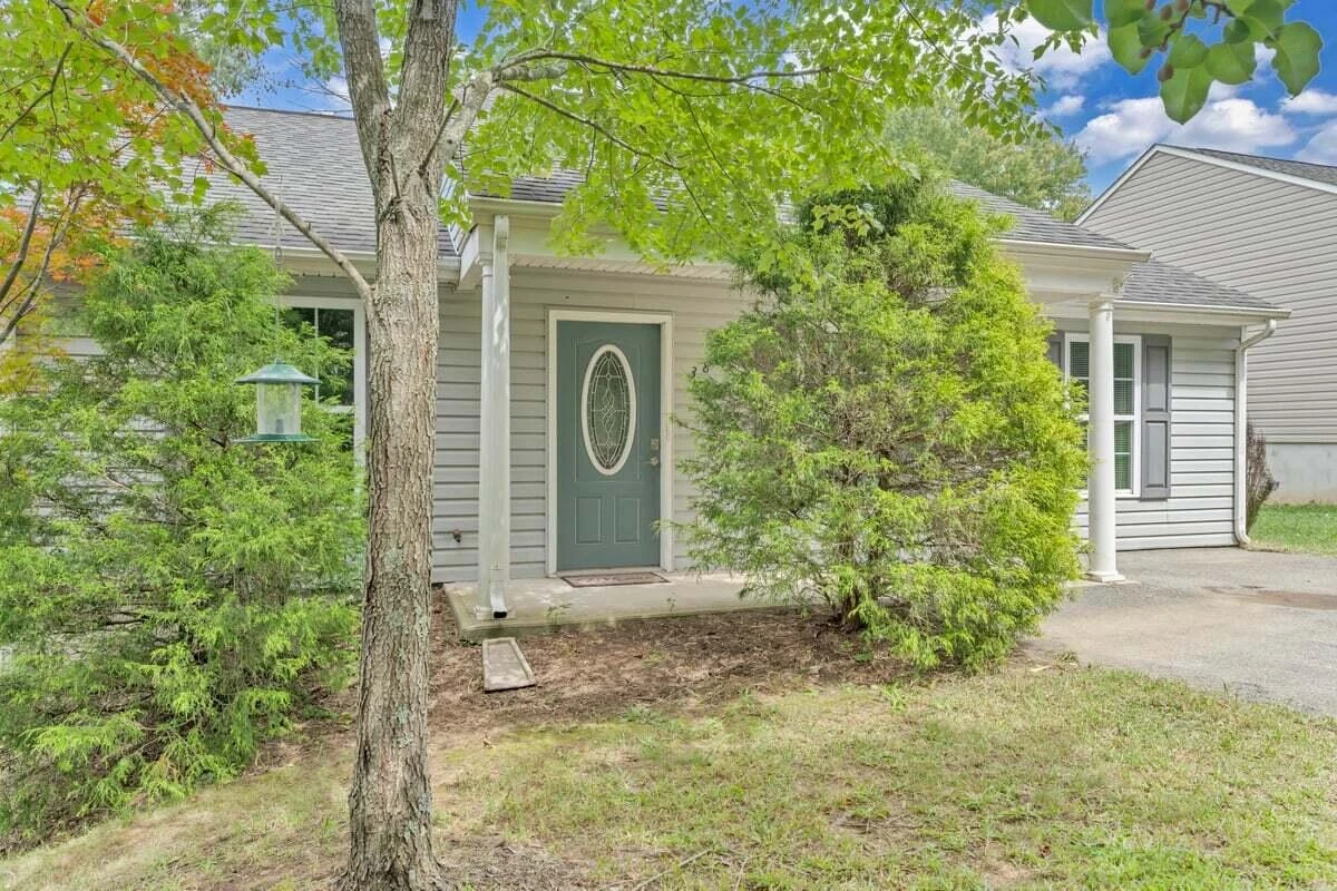 3822 Yellow Mountain RD SE - Photo 4
