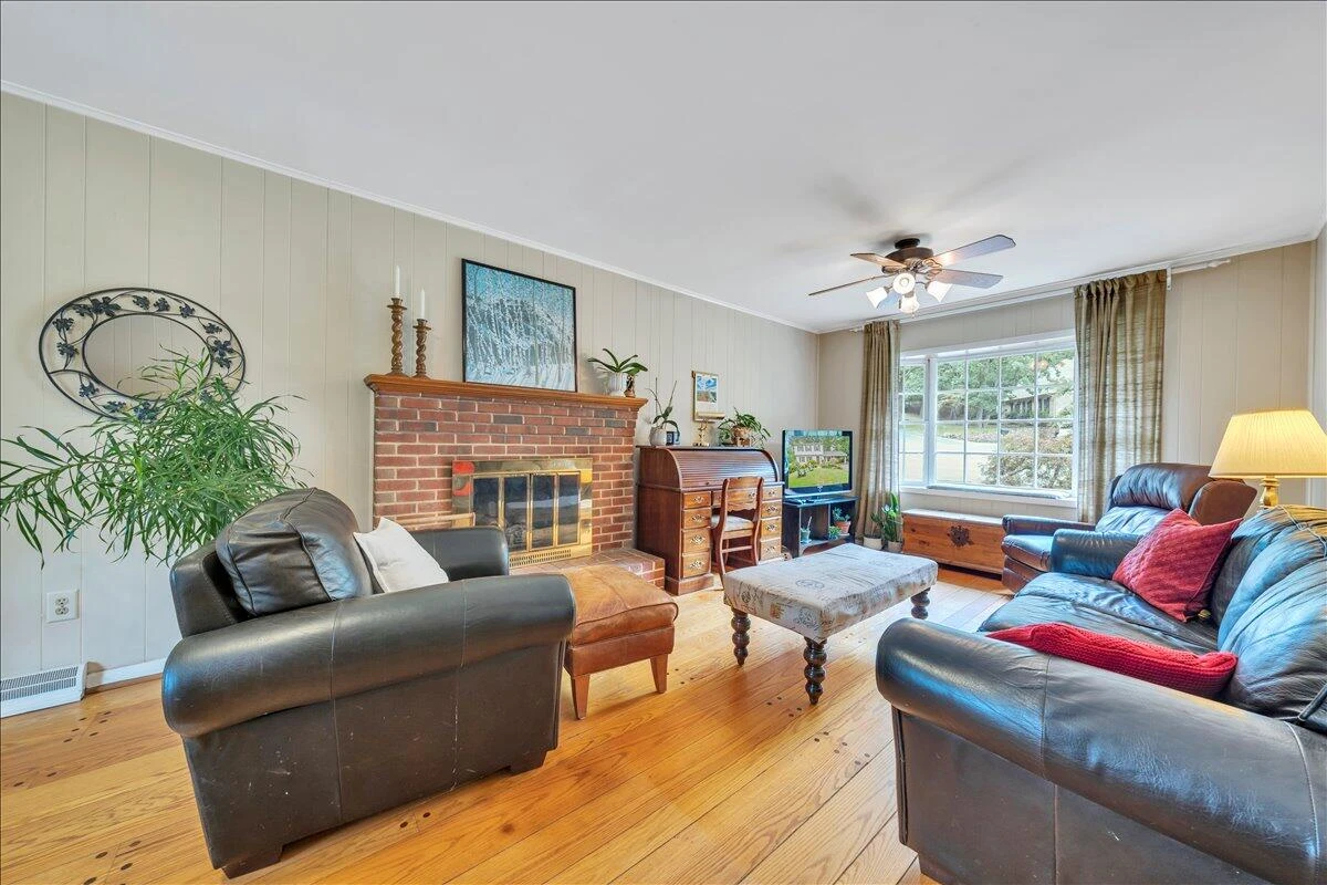2973 Tree Swallow RD - Photo 16