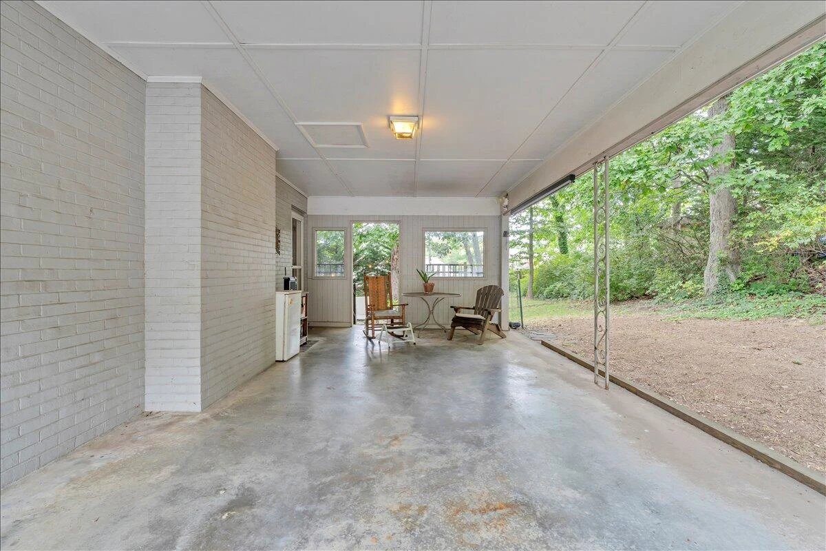 2973 Tree Swallow RD - Photo 27